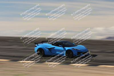 media/Jan-04-2026-SCCA SD (Sun) [[defc442887]]/3-Intermediate 2 group/Session 2 Bowl Speed Pans/